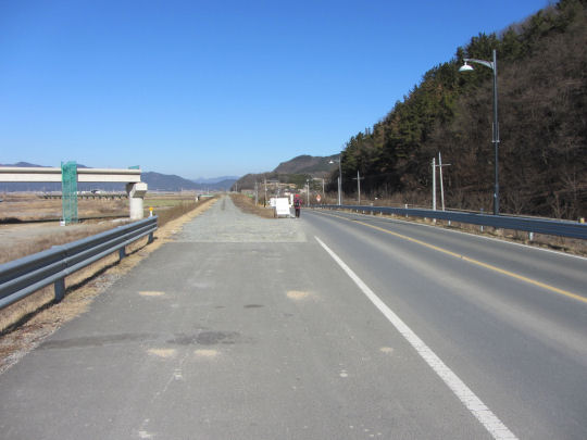 良洞村正大興土木和修建公路